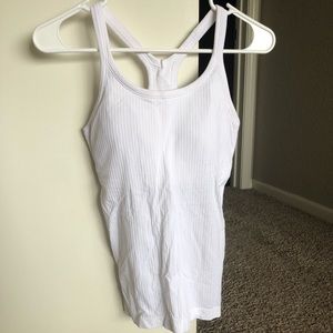 Lululemon ribbed racer back tank with built in bra